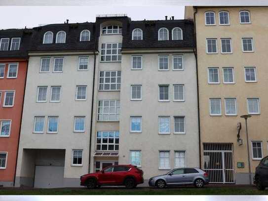 Modernes Wohnen im Zentrum mit Balkon und Aufzug - Tiefgarenstellplätze im Haus