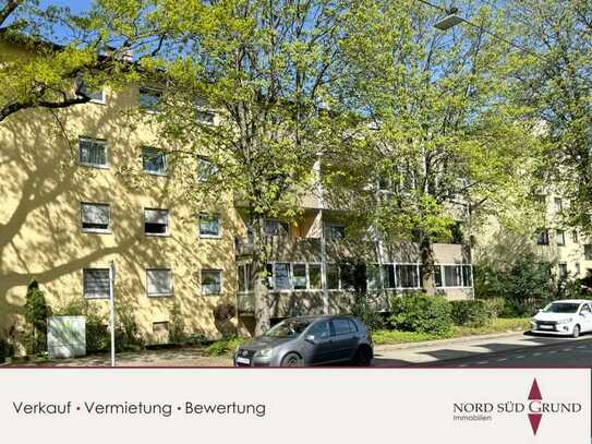 Rastatt: Renovierte 3-ZKB Eigentumswohnung, 89m². Moderne Küche, Balkon, Stellplatz.