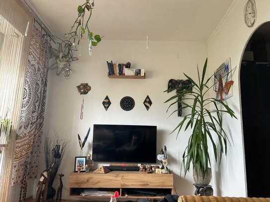 Stilvolle, gepflegte 1-Zimmer-Wohnung mit Balkon