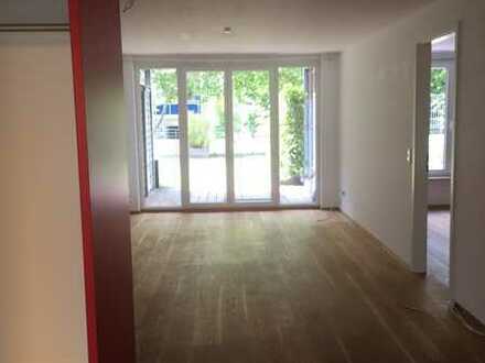 Schöne 3-Zimmer Wohnung im 1. OG rechts mit Dachterrasse Düsseldorf