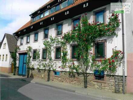 Anwesen für Gartenliebhaber mit großzügig gestalteten
Architektenhaus/Wohnhaus/Mehrfamilienhaus