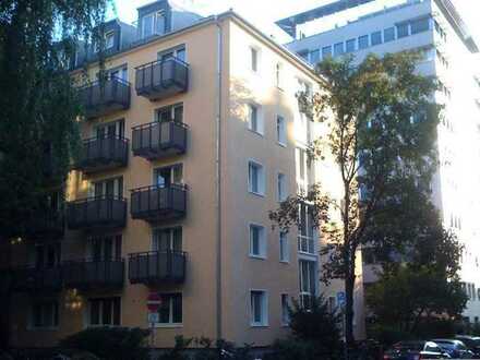 Möblierte 1 Zi-Wohnung in Westend für short or long stay (Furnished 1 Room Apartment)