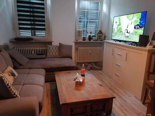 Schöne Helle Vierzimmerwohnung mit Balkon komplett renoviert/Saniert in gute Lage vonMülheim-Kärlich