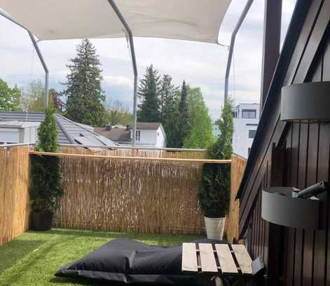 Helle 2-Zimmer-Wohnung mit Balkon und EBK in Ottobrunn