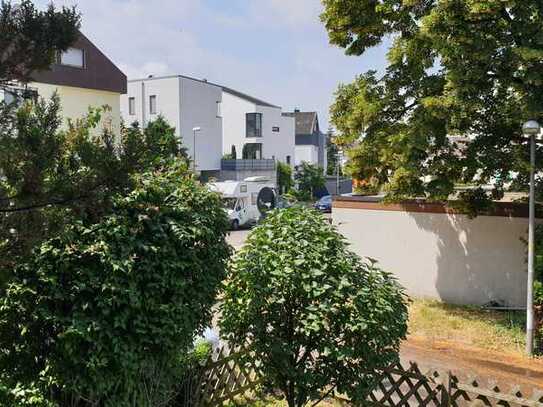 3-Zimmer-Wohnung mit Balkon und Garage in ruhiger und gefragter Lage von S-Zuffenhausen