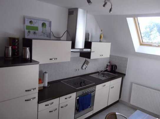 Moderne, schicke Zwei-Raumwohnung mit Einbauküche