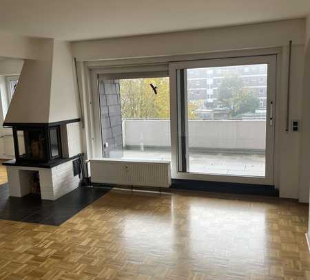 Erstbezug nach Sanierung mit EBK und Balkon: freundliche 2-Zimmer-Wohnung in Recklinghausen