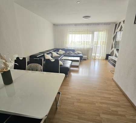 975 € - 90 m² - 3.0 Zi.
