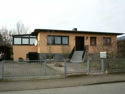 Einfamilienhaus Bungalow Vollkeller ruhige Randlage Neustadt-Glewe