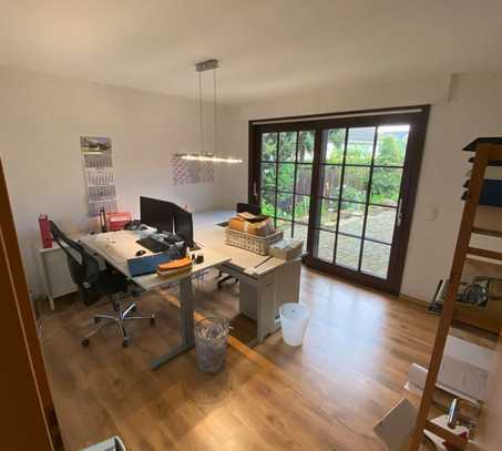 Freundliche 3-Zimmer-EG-Wohnung mit gehobener Innenausstattung mit Einbauküche in Wallenhorst