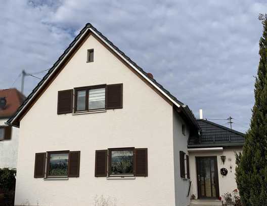 Charmantes Einfamilienhaus in ruhiger Lage mit Garten!