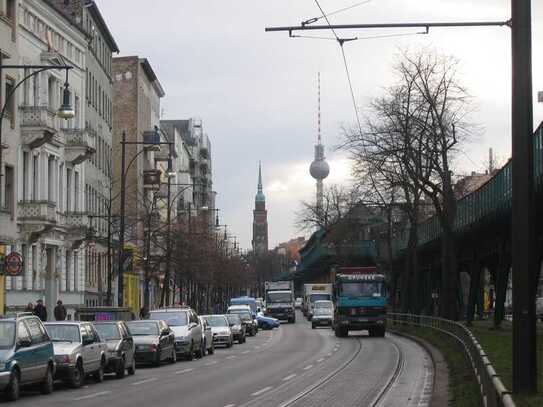 Nur 20 Meter bis zur Schönhauser Allee! Attraktive Gewerbefläche!