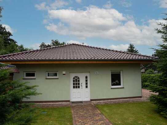 Bieterverfahren - Energiespar-Bungalow mit Kamin und 2 Terrassen