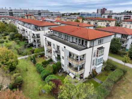 Helle, großzügige Loft-Wohnung in Parkanlage mit TG-Stellplatz und Aufzug in die Wohnung