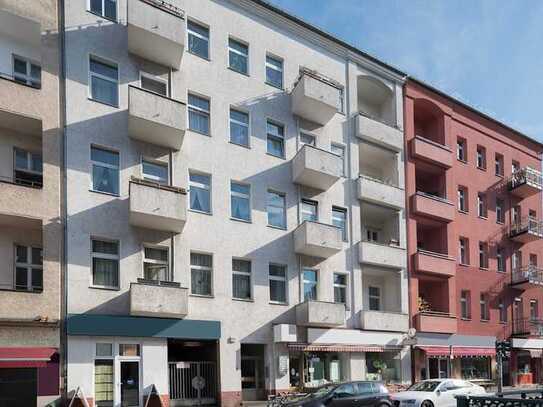 1-Zimmer-Altbau-Wohnung im Seitenflügel zu vermieten!