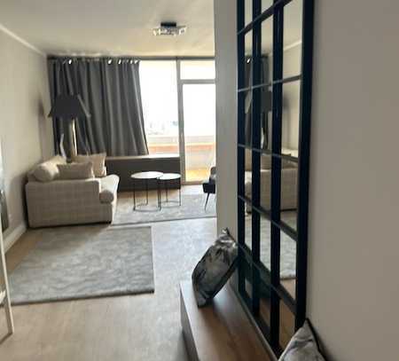 Möbliertes Apartment mit lux. Innenausstattung, Balkon, Rheinblick und EBK in Köln Rodenkirchen