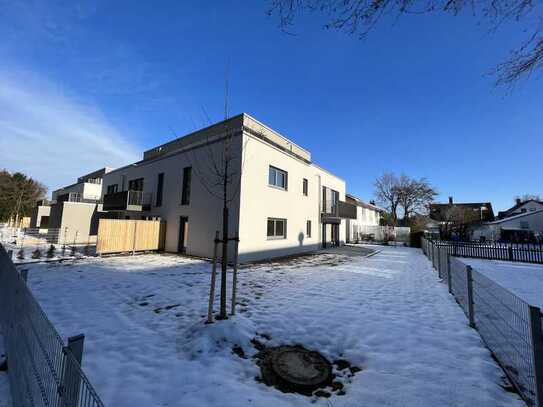 barrierefreie sonnige 2-Zimmer-Wohnung mit Balkon in Augsburg Hochzoll Nord