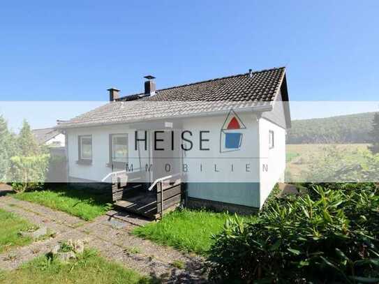 1-Familienwohnhaus mit Garage und unverbauter Sicht in den Solling - Hellental