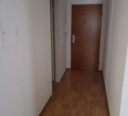 Stilvolle, modernisierte 4-Zimmer-Wohnung mit Balkon und EBK in Müllheim