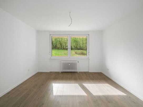 *Dein neues Zuhause* renovierte 4-Zimmerwohnung mit Balkon