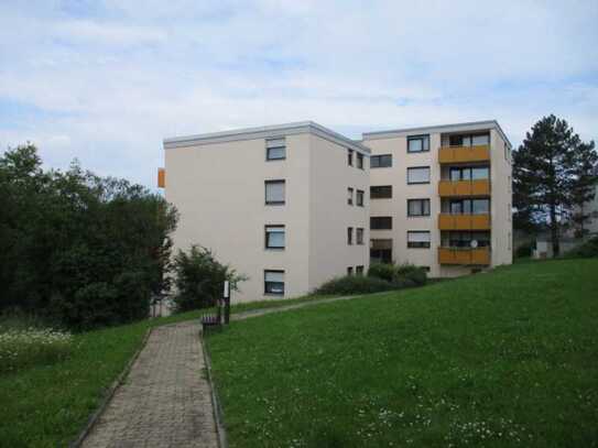 Schöne, helle Penthouse Wohnung mit Balkon und Dachterrasse