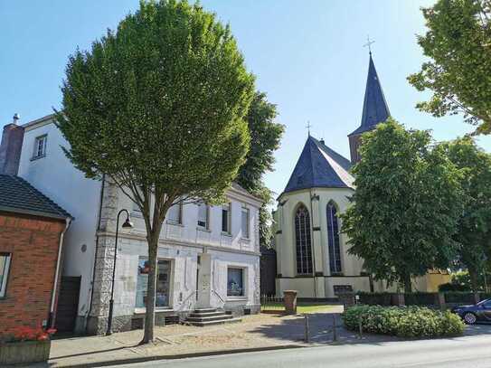 Ein- oder Mehrfamilienhaus - Historisches Gebäude mit Gewerbeeinheit!