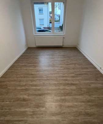 Erstbezug nach Sanierung: Stilvolle 1-Zimmer-Hochparterre-Wohnung in Osnabrück