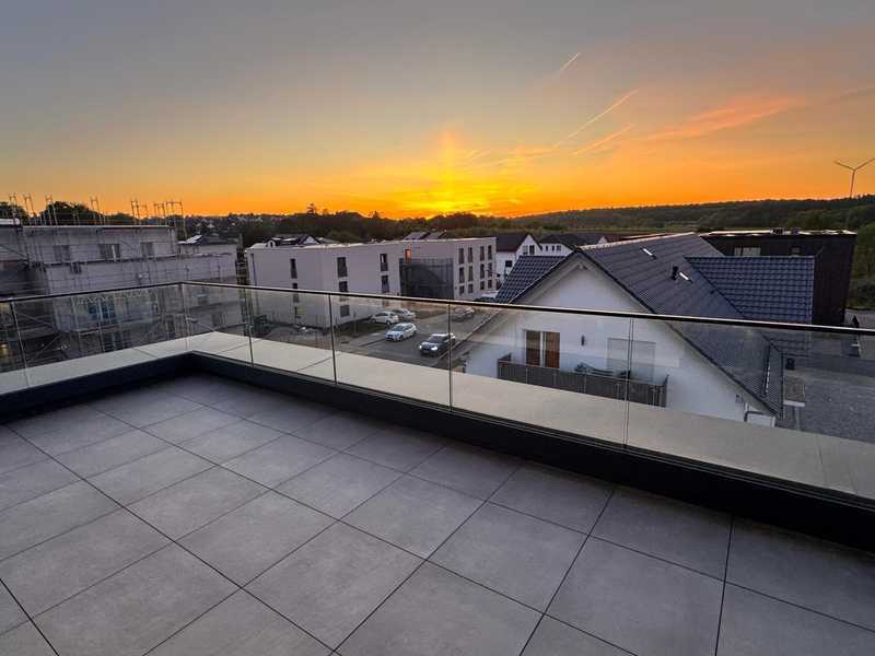                                                               Exklusives Penthouse mit Wellnessbad, Sauna, Dachterrasse und Klimaanlage                                                       in Roßdorf (Darmstadt-Dieburg)