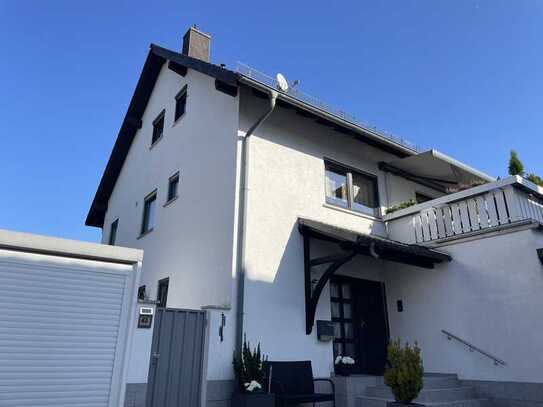 *NEU* IHRE CHANCE! GROßES FREISTEHENDES EINFAMILIENHAUS MIT GARTEN UND POOL IN TOP-ZUSTAND!