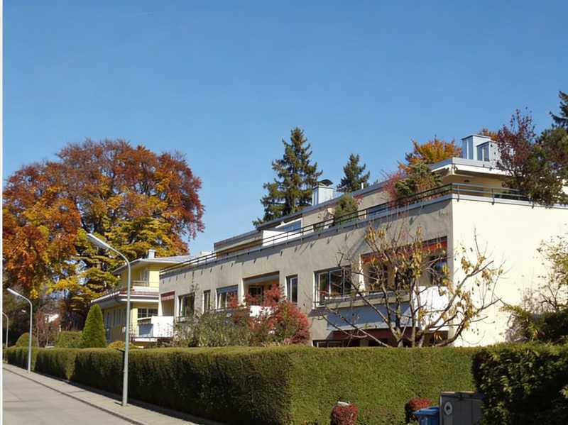 Exklusives Penthouse mit umlaufender Dachterrasse in ruhiger Bestlage