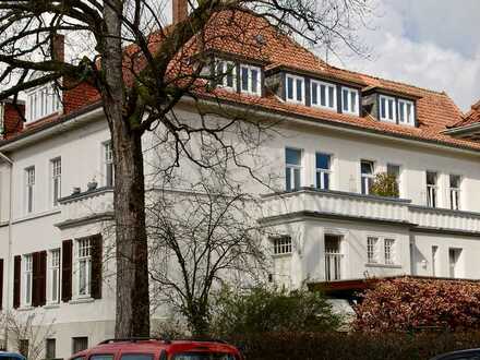Große 4-Zimmer-DG-Wohnung in erstklassiger Lage in Hildesheim