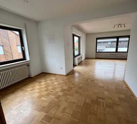 Modernisierte Wohnung mit dreieinhalb Zimmern, Balkon und exklusiver Gartennutzung in Forst!!!