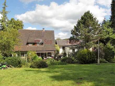 Oase für Familien oder Selbstversorger mit Paradiesischen Aussichten!
Zweifamilienhaus mitten in de