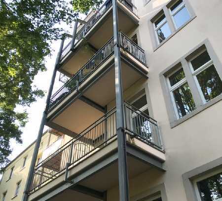 *BALKON* Großzügige 2-Zi.-Whg. in Striesen *LIFT*