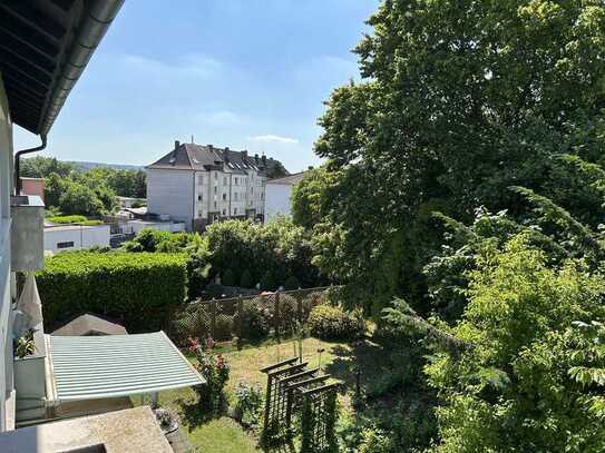 TOP-Eigentümerwohnung nach vollständiger Modernisierung zur Vermietung - EG mit Terrasse und Garten