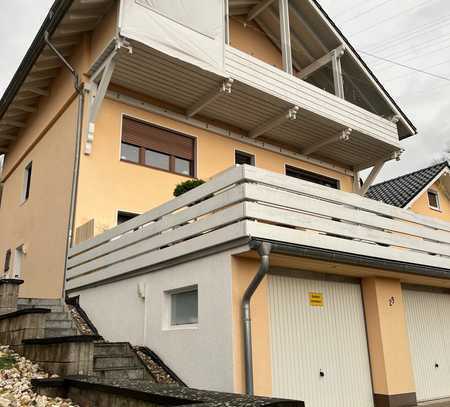 saniertes Dreifamilienhaus mit Rheinblick in Kasbach-Ohlenberg