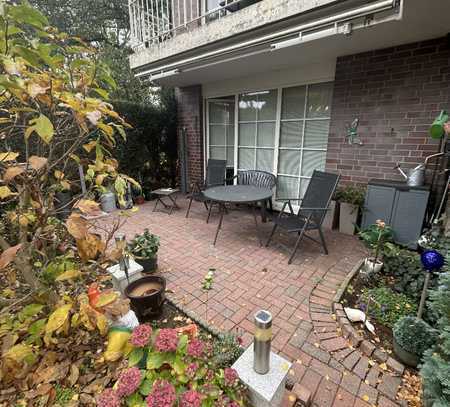 Helle 2-Zimmer-Wohnung mit Terrasse ins Grüne