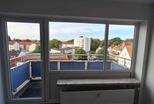 Frei ab 15.10.2024 1 Zi., Balkon, Duschbad mit Fenster