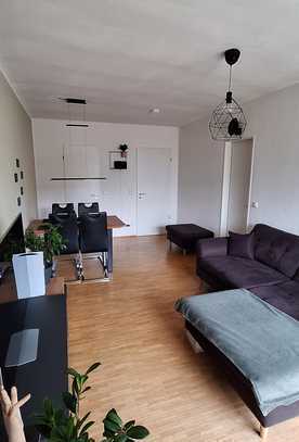 Helle 2-Zimmer-Ergeschosswohnung mit EBK & Terrasse in Haar