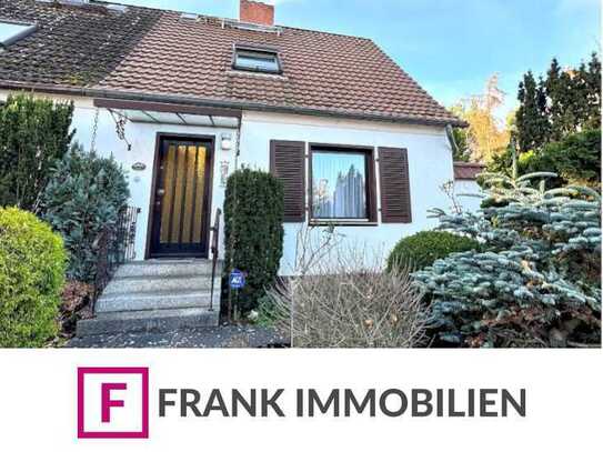 FRANK IMMOBILIEN - Für Schnellentschlossene: Bezugsfreie Doppelhaushälfte *Sanierungsobjekt*