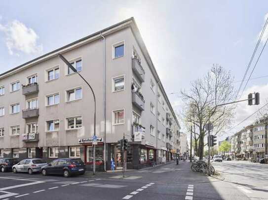 Helle und außergewöhnliche 5-Zimmer-Wohnung mit drei Austritten in zentraler Lage von Lindenthal