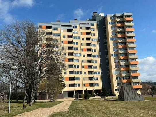 Gepflegte 5-Zimmer Penthouse-Wohnung mit tollem Ausblick