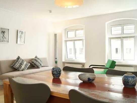 Newly renovated and furnished 2 room appartment with terrace