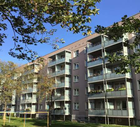 Schöne 3 Raumwohnung mit Südbalkon