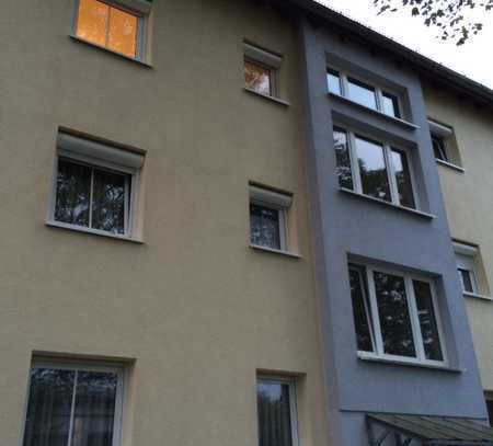 Renovierte 2-Zimmer Wohnung mit Balkon - Zentral gelegen