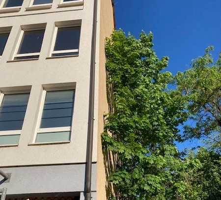 91023/17 - Großzügig geschnittene 2-Raum-Wohnung
