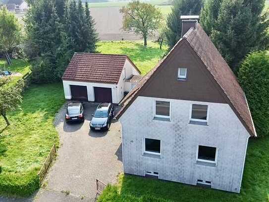 Einfamilienhaus mit großem Bauland: Renovierungsobjekt in idyllischer Lage nahe Bielefeld!