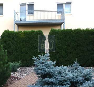 Top-gepflegtes RMH, bezugsfrei, Garten, Terrassen, Balkon und Garage, schöne Lage.......