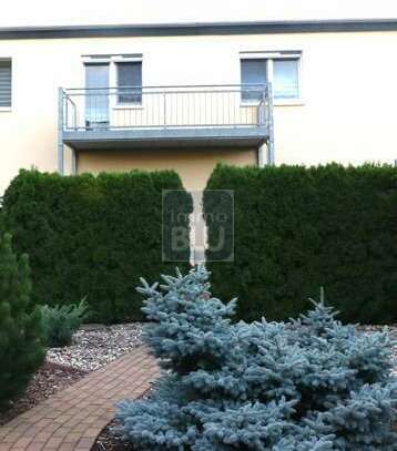 Top-gepflegtes RMH, bezugsfrei, Garten, Terrassen, Balkon und Garage, schöne Lage.......