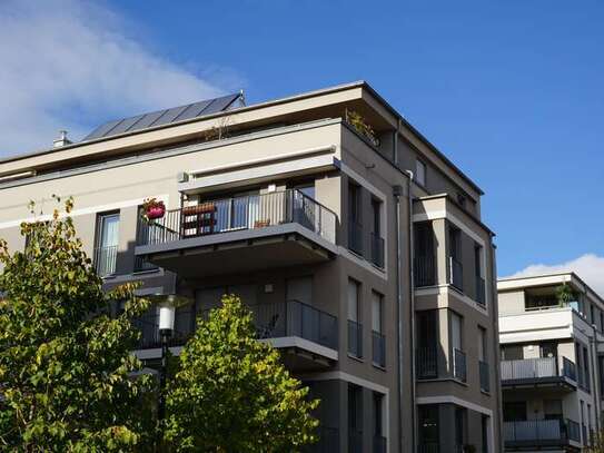 4-Raum-Wohnung mit Balkon und Einbauküche